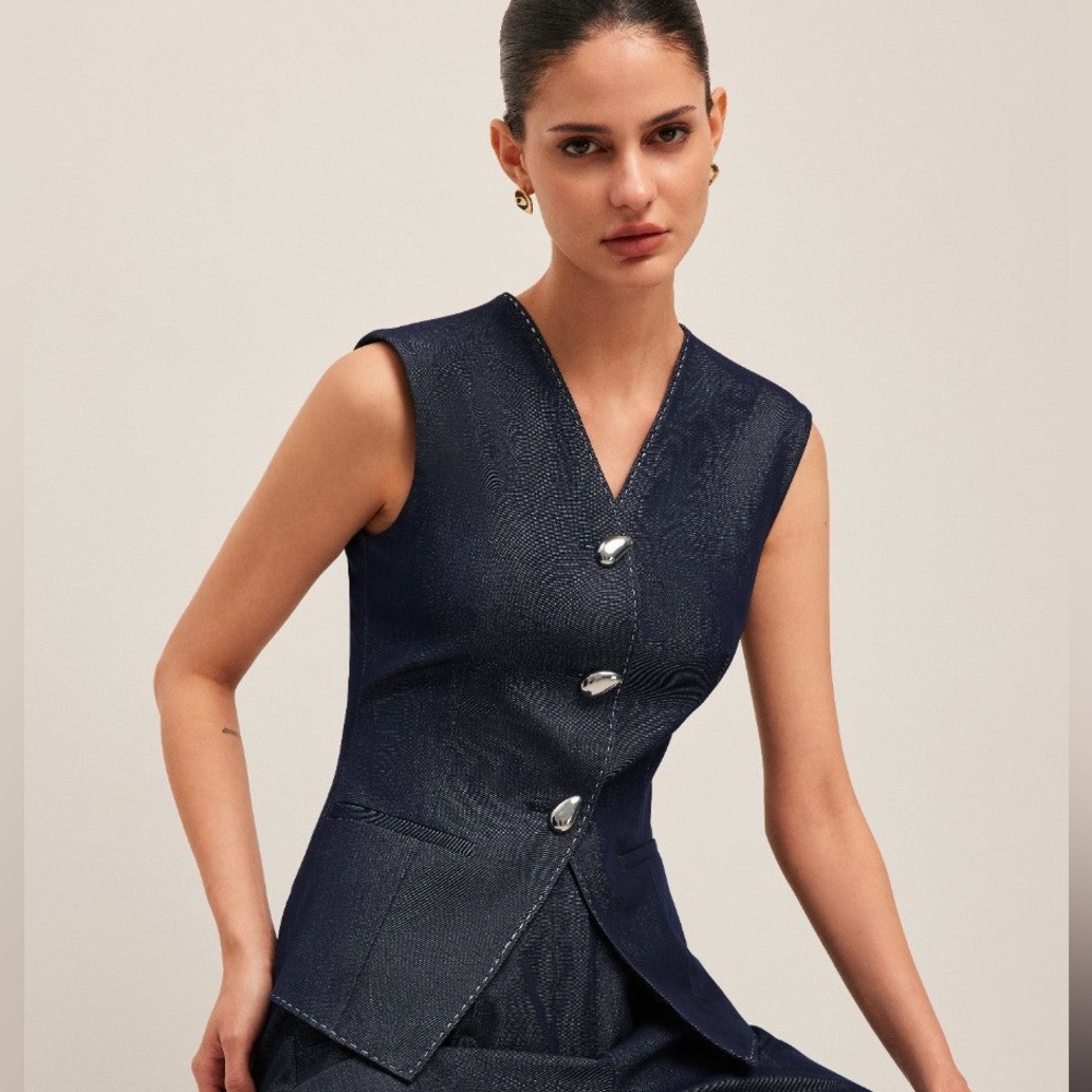 Commense Navy Sleeveless Top